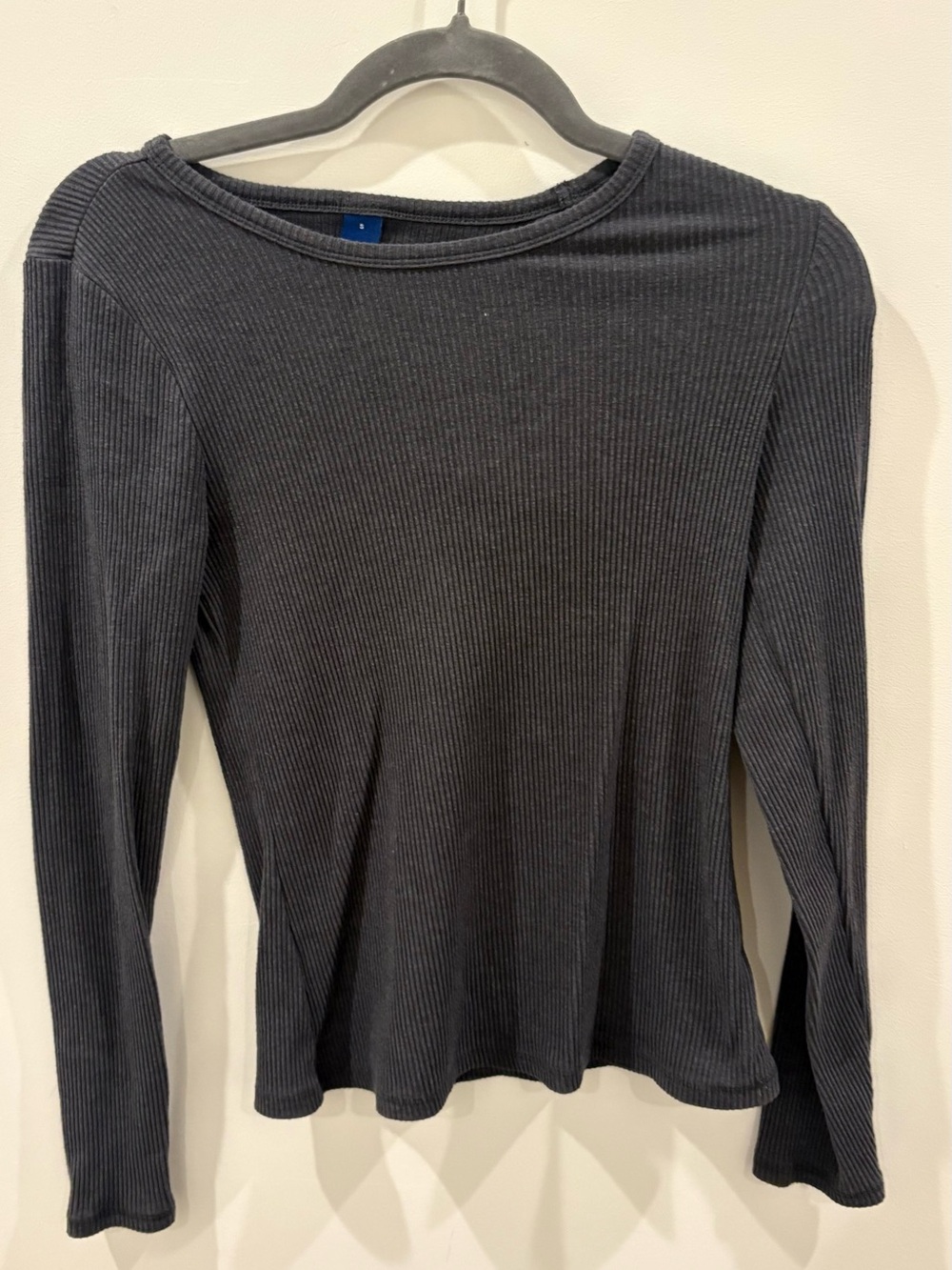 Ribbed Long-Sleeve Women's Top - Charcoal